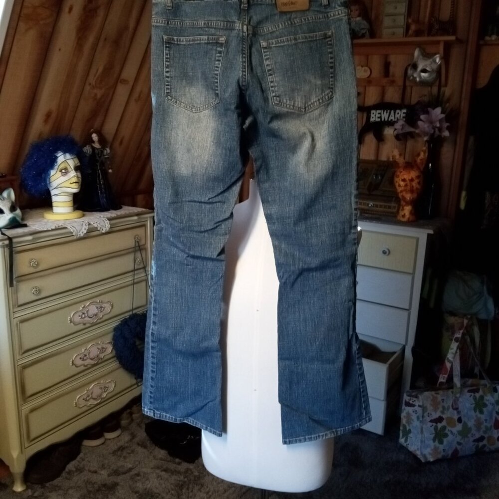 Women's Mossimo jeans - Picture 4 of 8